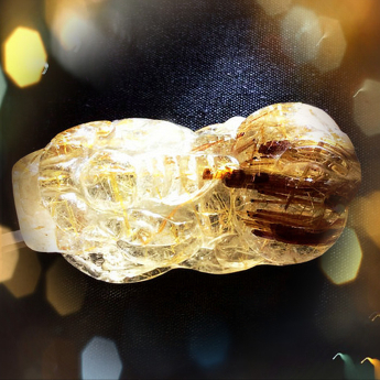 发晶皮丘挂坠 规格37.5*22*15mm 重量 20.25克 编码 62000175
