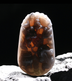 冰种黑曜岩代代发挂坠 规格52*31mm 重量 // 编码 90000215