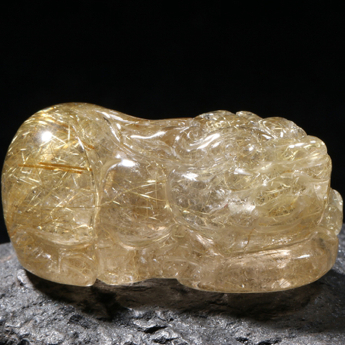 泰晶皮丘挂坠 规格40*20*19mm 重量 30.13克 编码 82200198