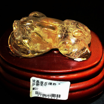 发晶皮丘摆件(一步登天) 规格高5.5*宽2.7*厚1.8cm 重量 // 编码 31071314