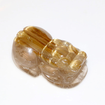 泰晶皮丘挂坠 规格31*17*12mm 重量 18.34克 编码 82200513