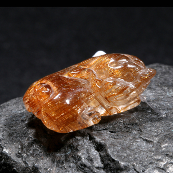 金童泰皮丘挂坠 规格26*19*7.5mm 重量 6.64克 编码 80001375