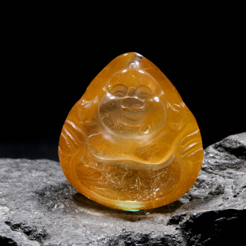 发晶笑佛挂坠 规格18*28mm 重量 // 编码 90000027