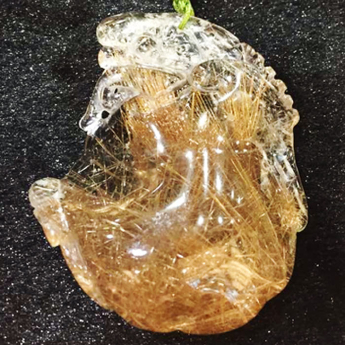 马岛泰晶王鹤立鸡群挂坠 规格// 重量 // 编码 80002232