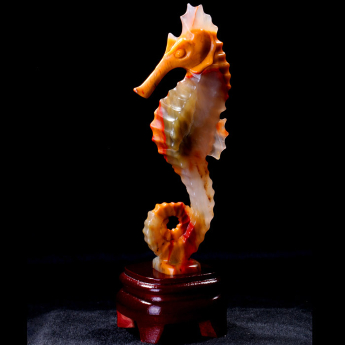 三彩玉海马摆件 规格22cm 重量 // 编码 92440039