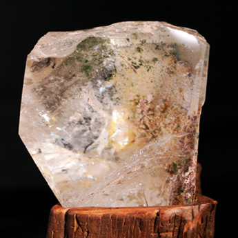 花幽灵原矿石摆件（水晶大王收藏）规格6.6X8.3CM(连座尺寸12X16CM）重量0.48公斤编号19002603