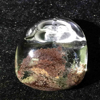 红幽灵笑佛挂坠 规格45*26mm 重量 26.4克 编码 92201781