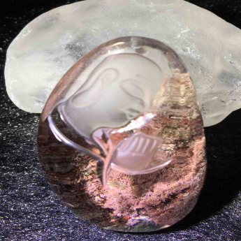 红幽灵佛祖挂坠 规格44*25mm 重量 25.91克 编码 92201847