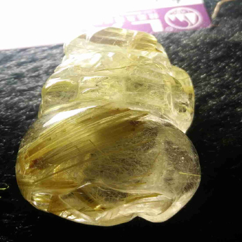 泰晶皮丘挂坠（板金） 规格30*29*13mm 重量 12.75克 编码 92201991