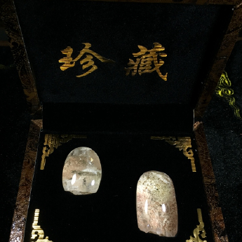 花幽灵原矿石摆件(2件套、带盒）(水晶大王收藏)规格50*30重量110g编号19002943