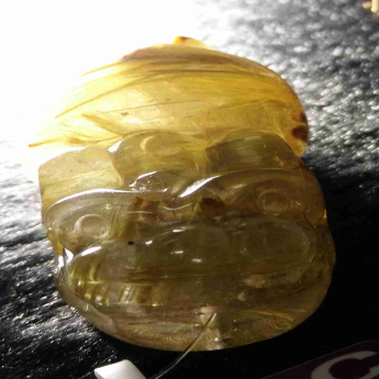 泰晶皮丘挂坠（板金） 规格37*18*17mm 重量 24.66克 编码 92202119
