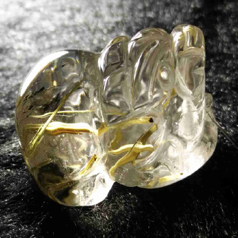 泰晶皮丘挂坠（板金） 规格25*17*12mm 重量 8.81克 编码 92202155