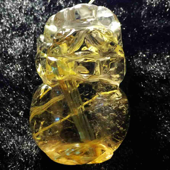 泰晶皮丘挂坠（板金） 规格/mm 重量 15.8克 编码 92202182