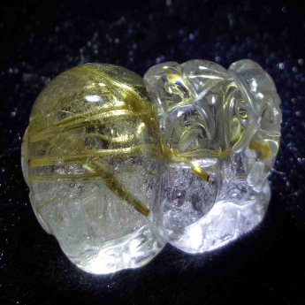 泰晶皮丘挂坠（板金） 规格29*19*21*mm 重量 /克 编码 92202208
