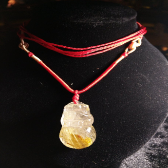 泰晶皮丘挂坠（板金） 规格/mm 重量 11.79克 编码 92202218