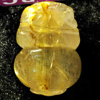 泰晶皮丘挂坠（板金） 规格3.3×2.05×1.6mm 重量 18.46克 编码 92202249