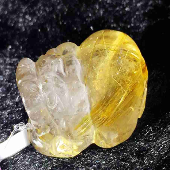 泰晶皮丘挂坠（板金） 规格24*18*13mm 重量 8.84克 编码 92202251