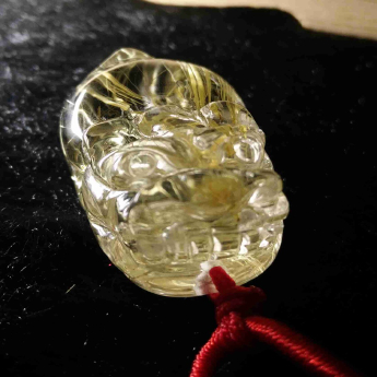 泰晶皮丘挂坠 规格/mm 重量 /克 编码 92202290