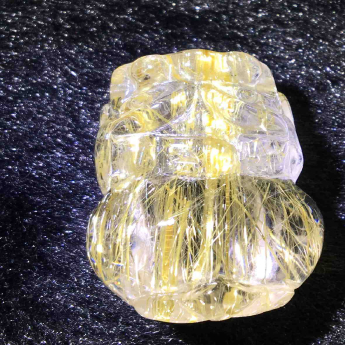 泰晶皮丘挂坠 规格33*22*16mm 重量 // 编码 92202301