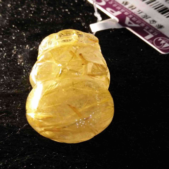 泰晶皮丘挂坠 规格/mm 重量 13.48克 编码 92202435