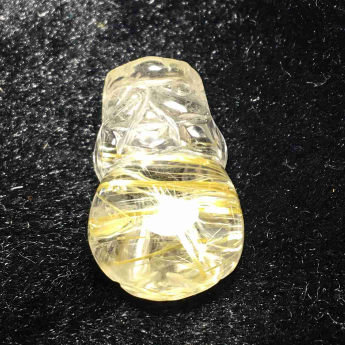 泰晶皮丘挂坠 规格25*15*11mm 重量 7.07克 编码 92202480