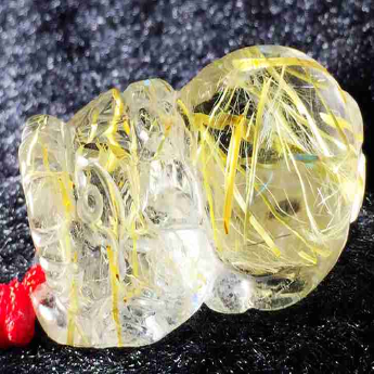 泰晶皮丘挂坠 规格/mm 重量 12.73克 编码 92202508