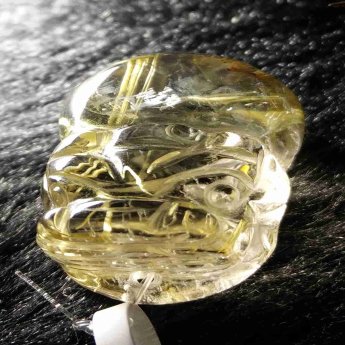泰晶皮丘挂坠 规格/mm 重量 8.24克 编码 92202515