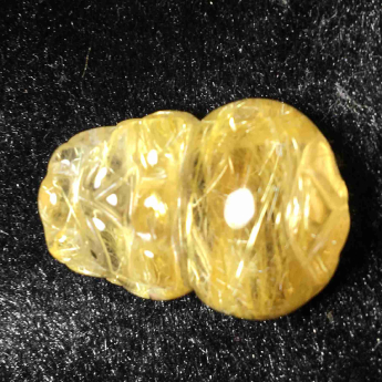 泰晶皮丘挂坠 规格30*18*13.5mm 重量 11.82克 编码 92202518