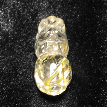 泰晶皮丘挂坠 规格/mm 重量 13.17克 编码 92202522