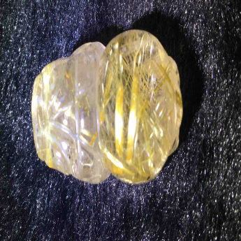 泰晶皮丘挂坠 规格31*28*16mm 重量 15.31克 编码 92202575