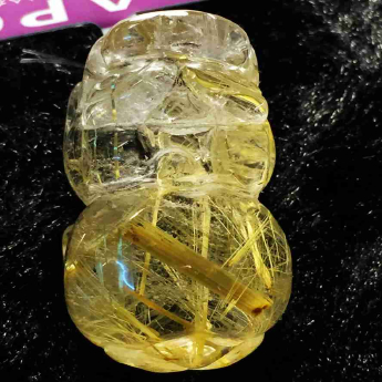 泰晶皮丘挂坠 规格3.4×1.75×1.55mm 重量 17.07克 编码 92202589