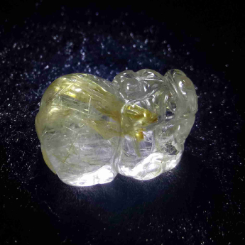 泰晶皮丘挂坠 规格25*16*13mm 重量 9.52克 编码 92202634