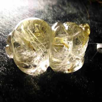 泰晶皮丘挂坠 规格/mm 重量 11.55克 编码 92202683