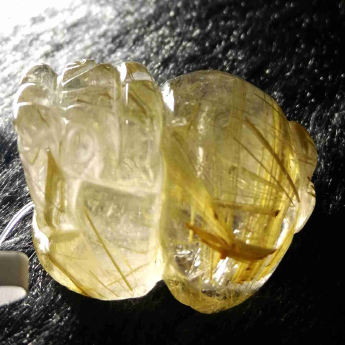 泰晶皮丘挂坠 规格/mm 重量 11.65克 编码 92202686