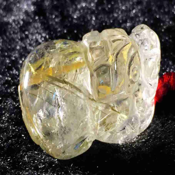 泰晶皮丘挂坠 规格/mm 重量 11.21克 编码 92202685