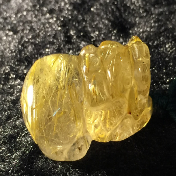 泰晶皮丘挂坠 规格/mm 重量 11.87克 编码 92202725