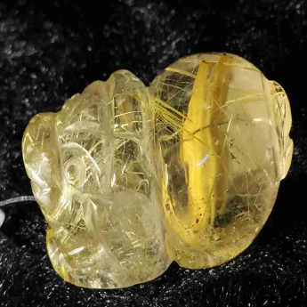 泰晶皮丘挂坠 规格3×1.85×1.4mm 重量 13.03克 编码 92202731