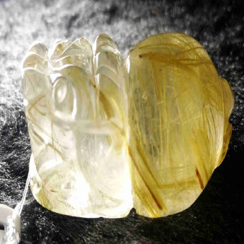 泰晶皮丘挂坠 规格32*13*15mm 重量 14.03克 编码 92202736