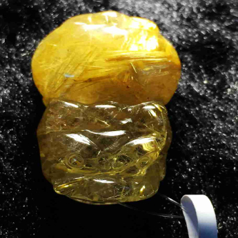 泰晶皮丘挂坠 规格33*19*12mm 重量 12.01克 编码 92202745