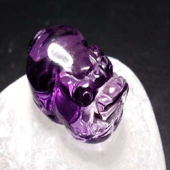 紫晶皮丘挂坠 规格/mm 重量 10.34克 编码 19002016