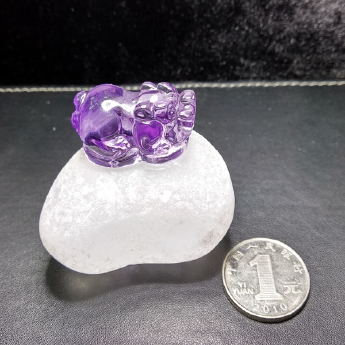 紫晶皮丘挂坠 规格34*18mm 重量 17.56克 编码 19002079
