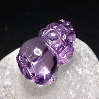 紫晶皮丘挂坠 规格/mm 重量 7.42克 编码 19002109