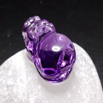 紫晶皮丘挂坠 规格27.5*16.5*14mm 重量 9.85克 编码 19002124