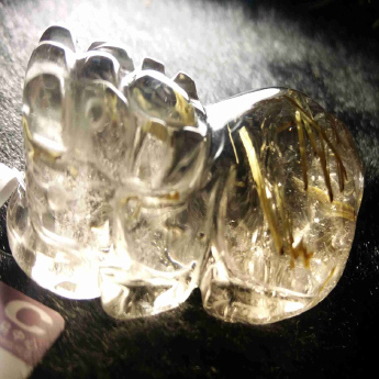 泰晶皮丘挂坠（大） 规格/mm 重量 22.62克 编码 92251988