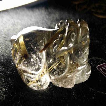 泰晶皮丘挂坠（中） 规格// 重量 15.38克 编码 92251991