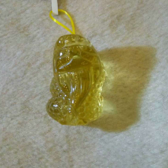 黄晶皮丘挂坠 规格39*21*18mm 重量 // 编码 82102539