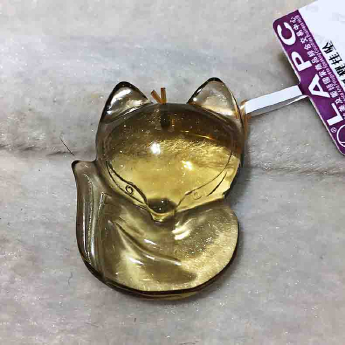 黄晶狐狸挂坠 规格29*35mm 重量 18克 编码 82102767