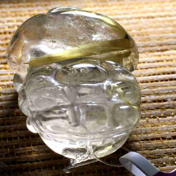 泰晶皮丘挂坠（中） 规格/mm 重量 13.75克 编码 92251999