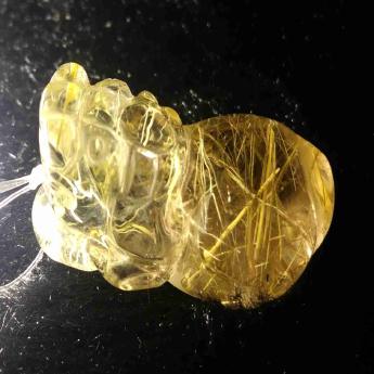 泰晶皮丘挂坠（中小） 规格/mm 重量 6.89克 编码 92252029