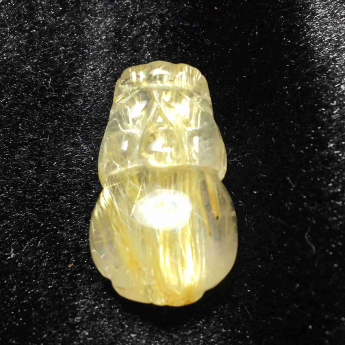 泰晶皮丘挂坠 规格29*17*12mm 重量 /克 编码 92202481